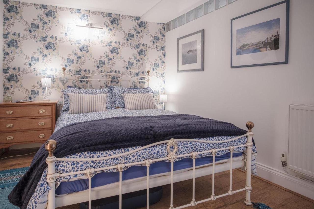 Goscar Court - 1 Bedroom Apartment - Tenby Esterno foto